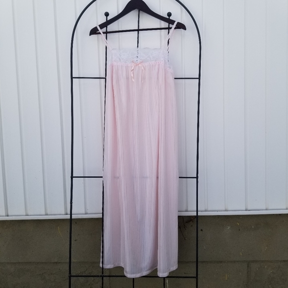 Chardin vintage pink lace two piece nightgown slip - Picture 10 of 15